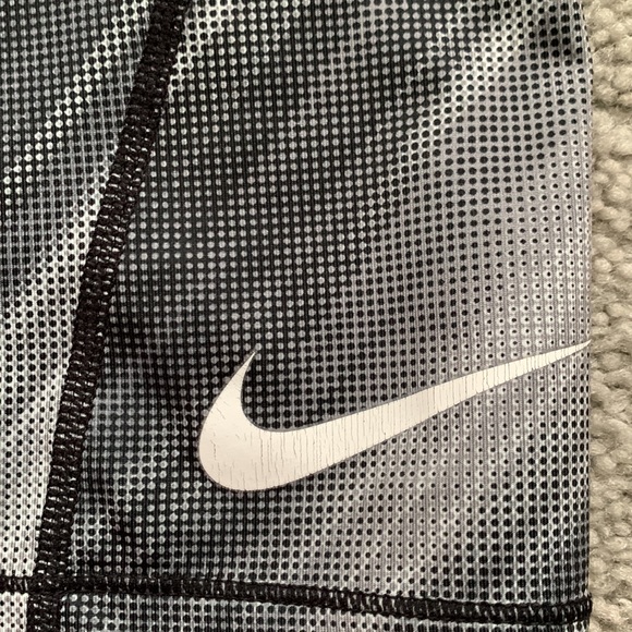 Nike Pro Shorts - Picture 6 of 10